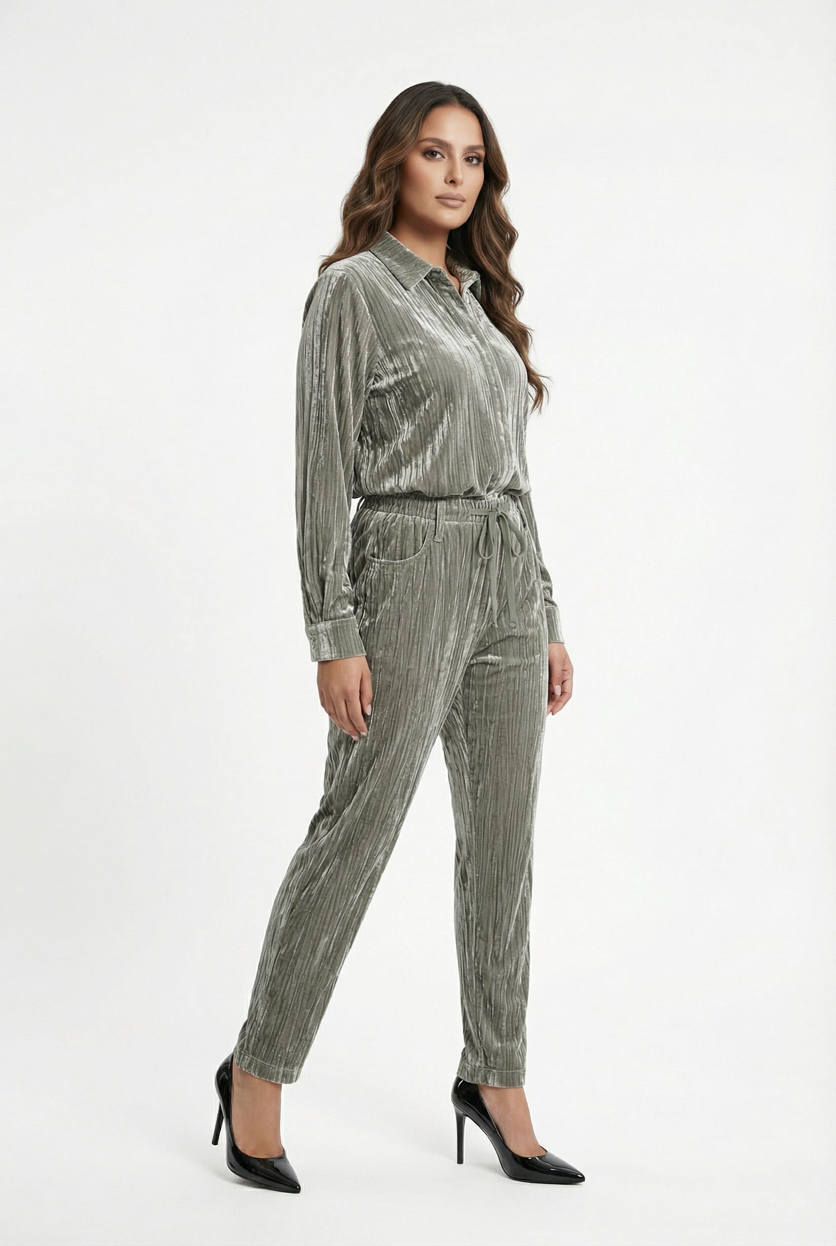 8401.3005 Collared Crushed Velvet Oversized Shirt - Brown Loft