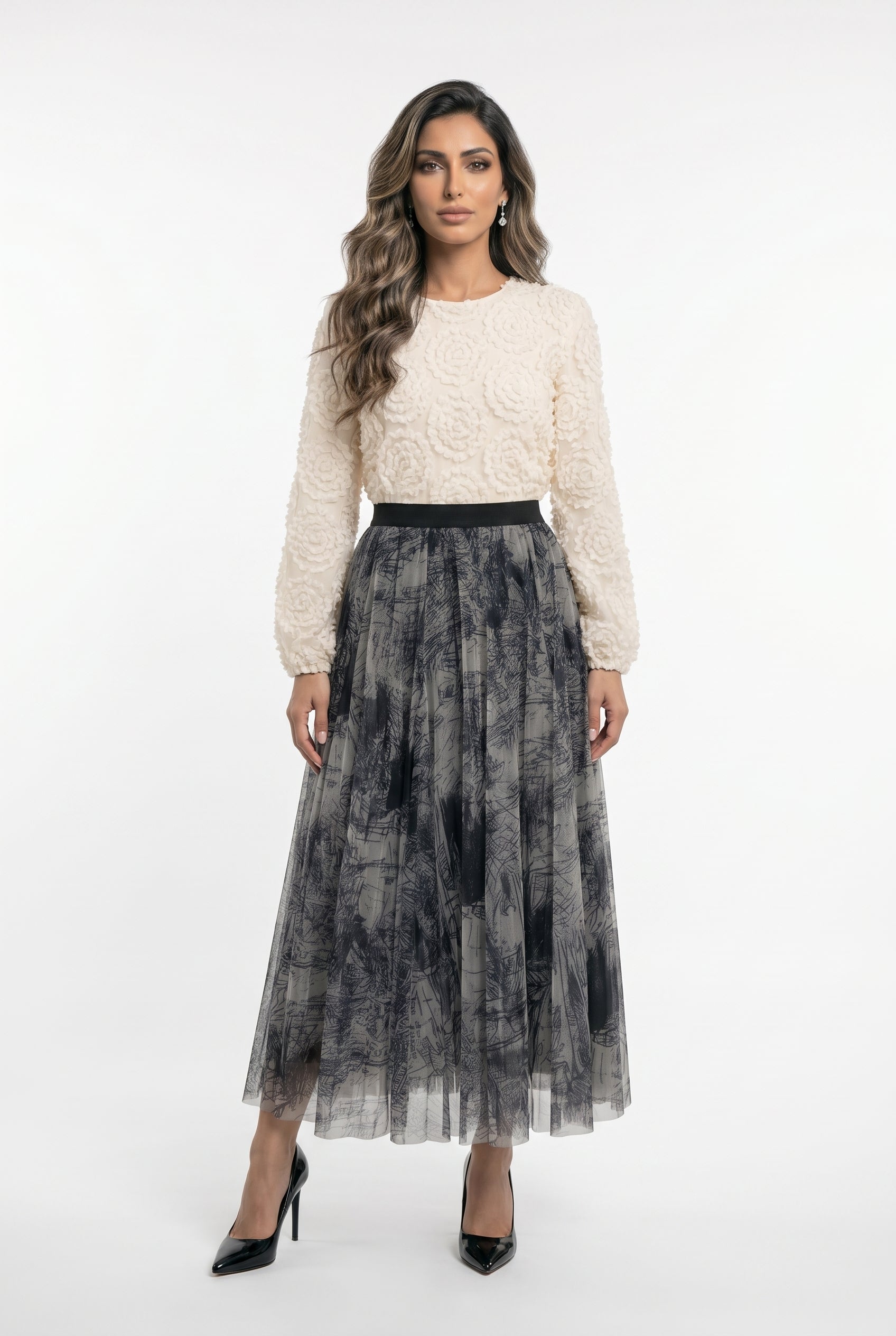 08202-1 Long Tulle Skirt تنورة تول طويلة بطبعة تجريدية