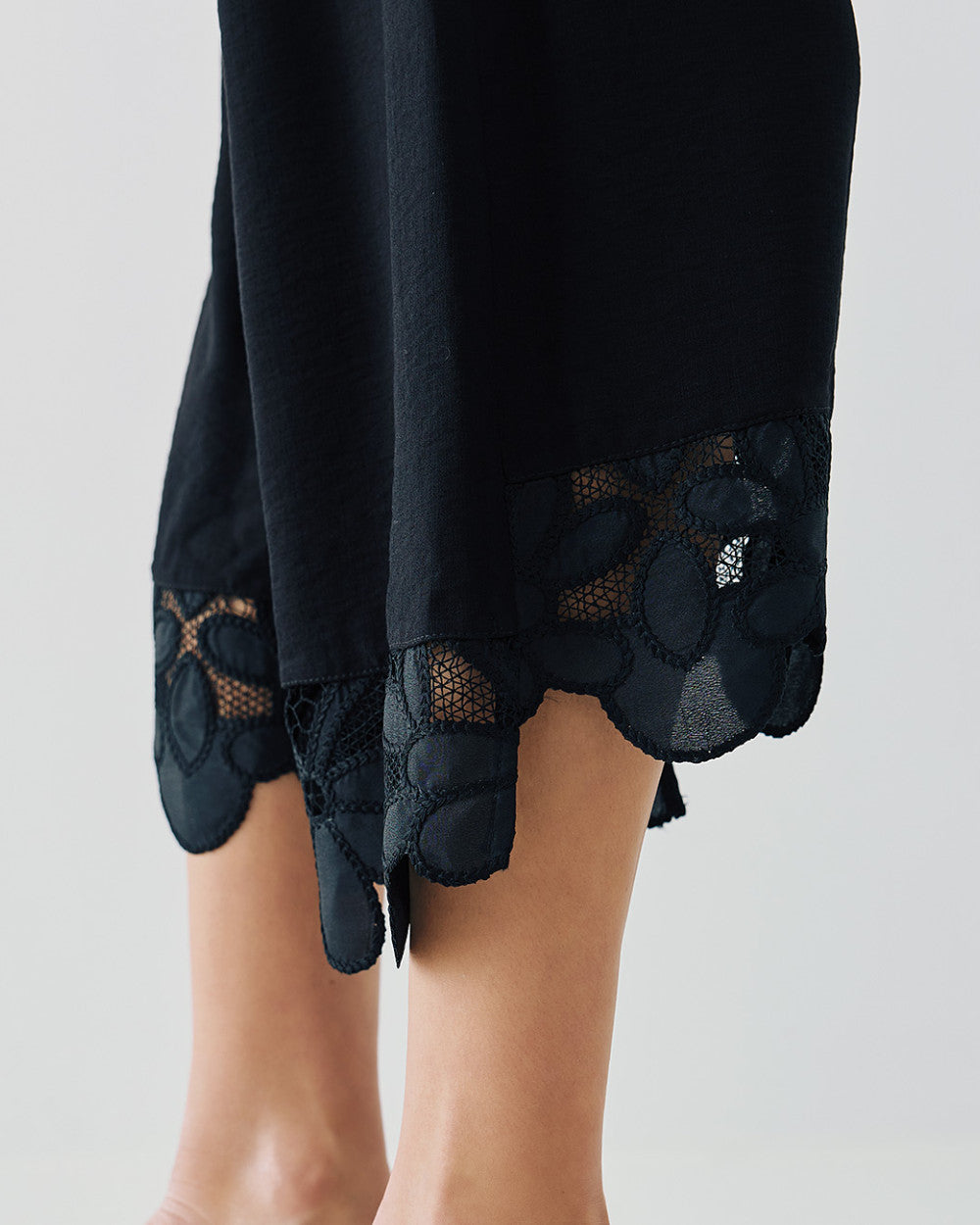 53-5001 Cropped Pants with Lace Hemlines - Brown Loft