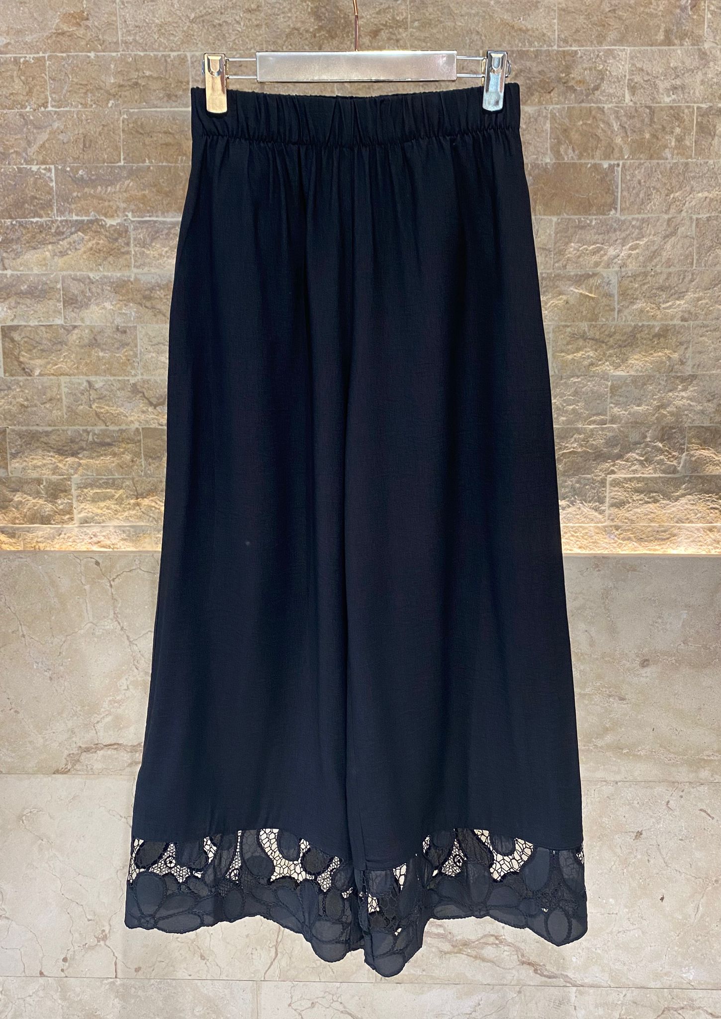 53-5001 Cropped Pants with Lace Hemlines - Brown Loft