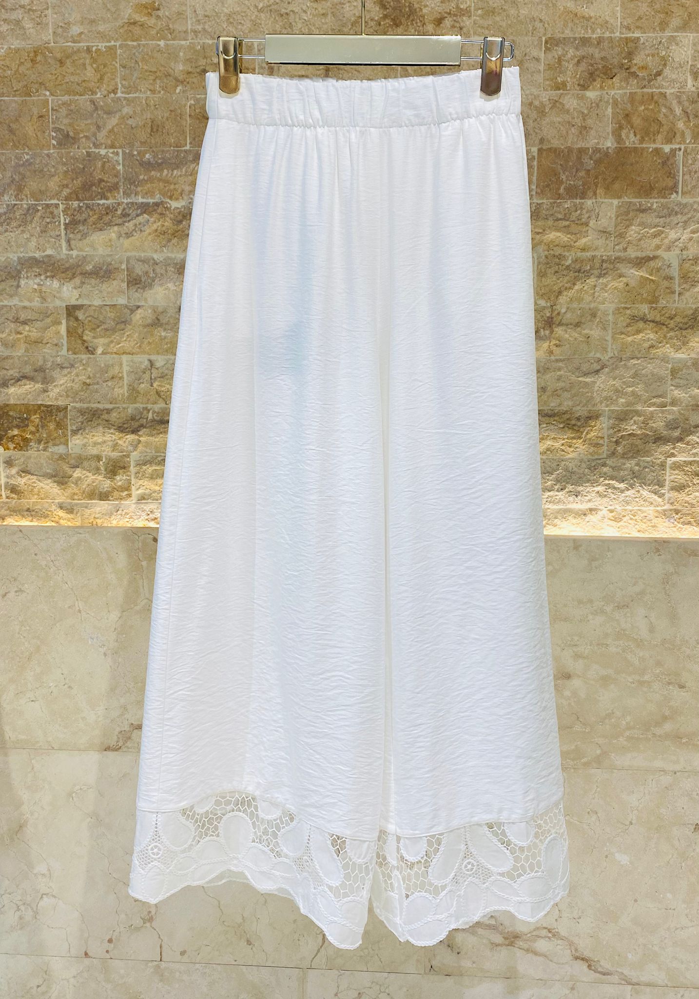 53-5001 Cropped Pants with Lace Hemlines - Brown Loft
