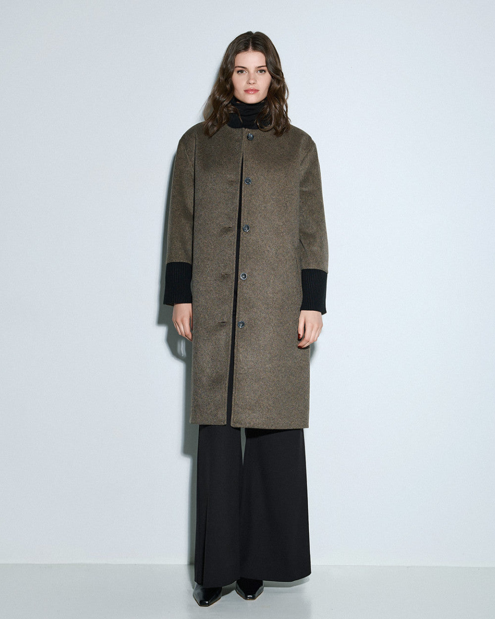 54-9014 Ribbed Neckline Buttoned Long Coat - Brown Loft
