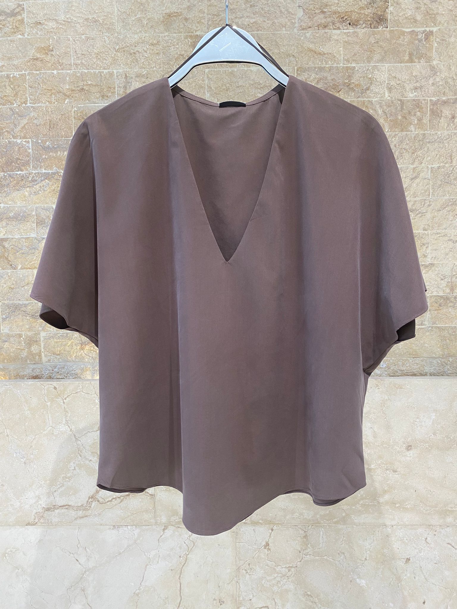 63-2121/5046 V Neck Top and Pleated Pants - Brown Loft