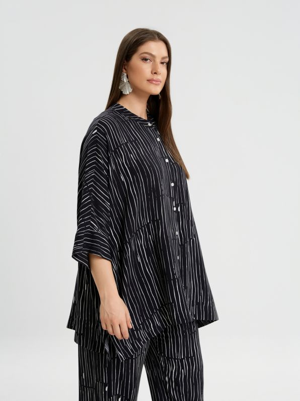 Buttoned Round Neck Oversized Shirt - 8301.3007