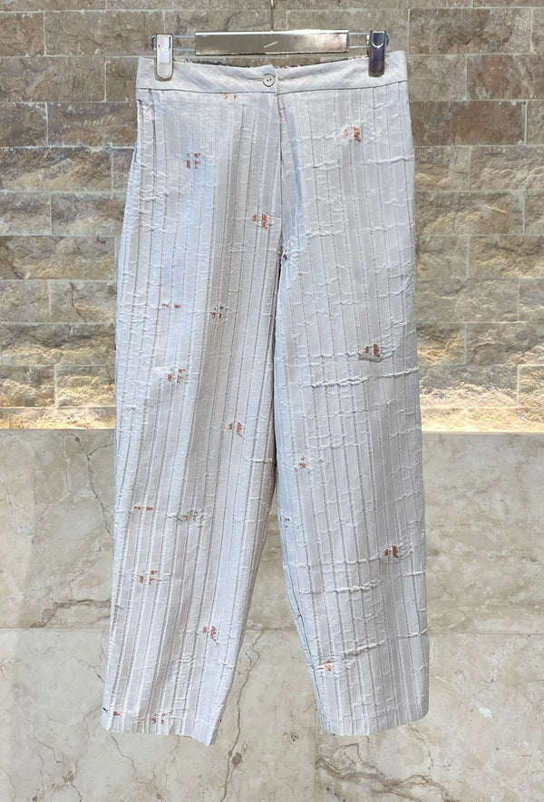 Cropped Pants with Zipper and Buttons - BC7018