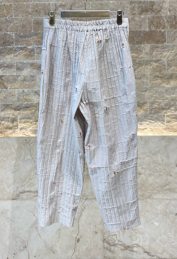 Cropped Pants with Zipper and Buttons - BC7018