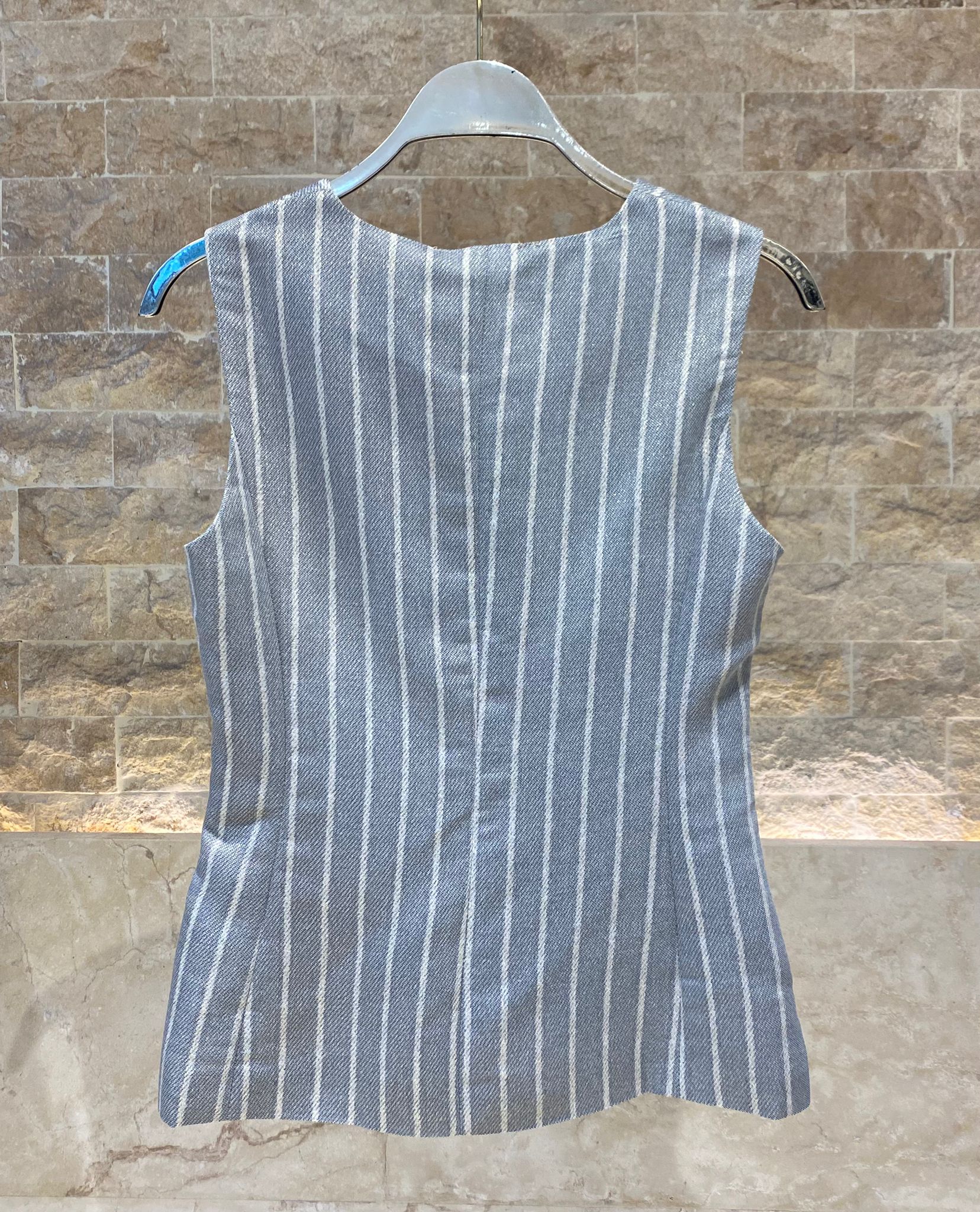 Conny Pinstripe Sleeveless Waistcoat صدرية بلا أكمام مخططة - Brown Loft