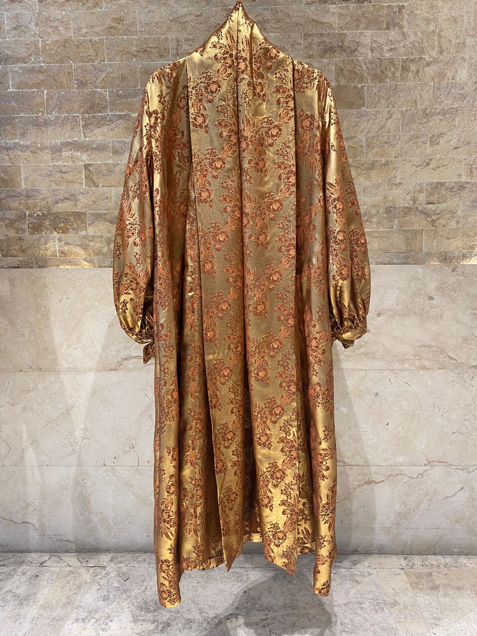 Daiki Ornate Floral Patterned Kimono - Brown Loft