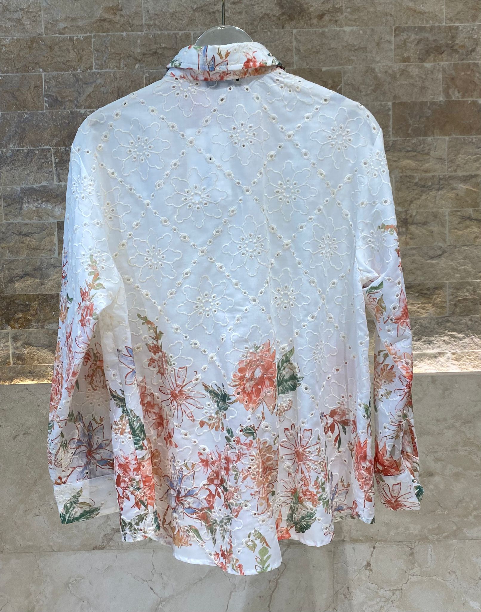 Delia Embroidered Oversized Shirt قميص مطرز واسع - Brown Loft