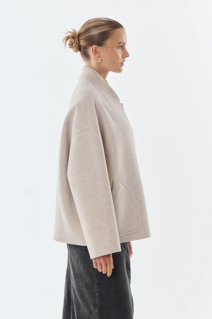 Leo - Oversized Jacket
