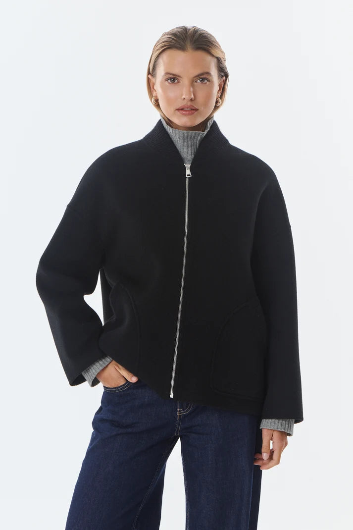 Leo - Oversized Jacket