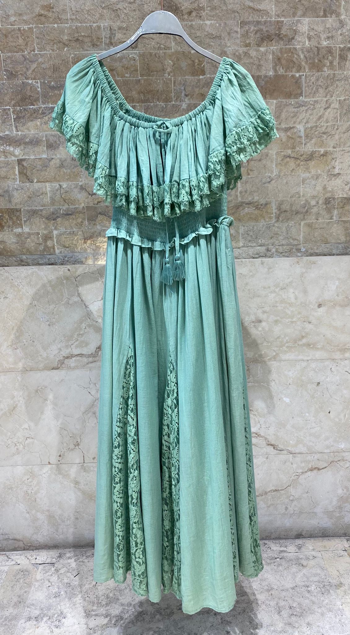 Notche Off Shoulder Maxi Dress