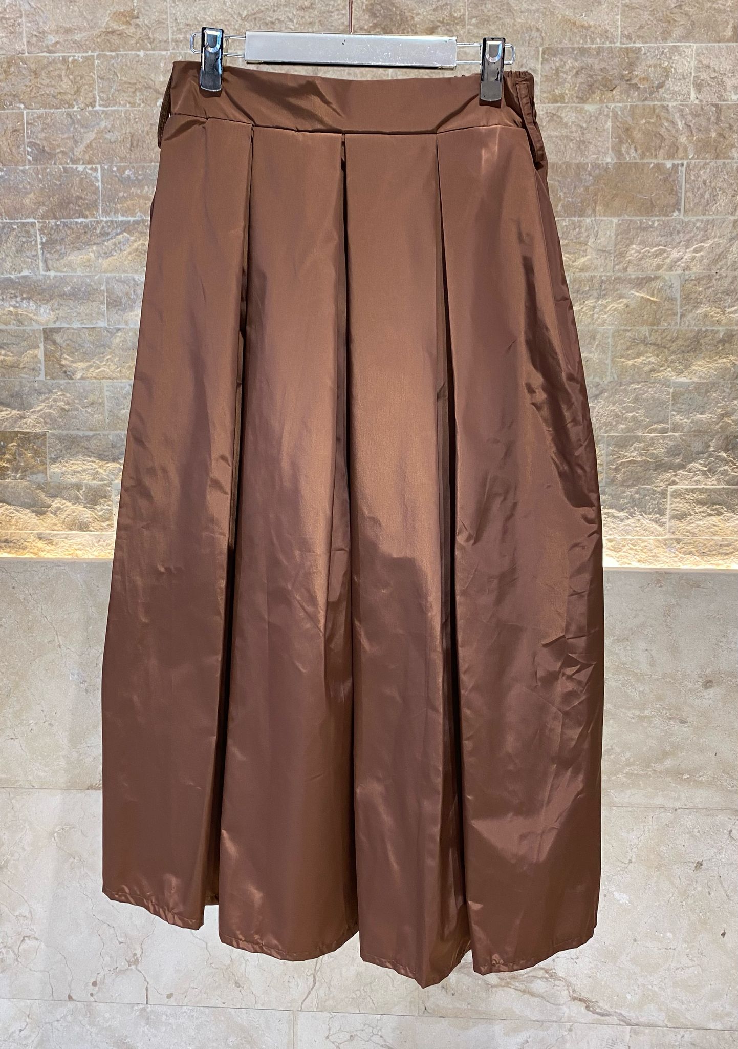 HM4547 Pleated Balloon Waterproof Skirt - Brown Loft