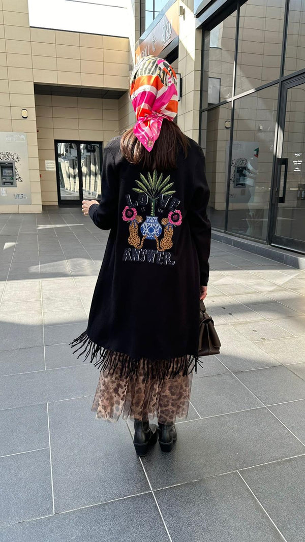 31943 (KNITWEAR CARDIGAN BLACK) سترة صوفية تريكو مع شراشيب سوداء