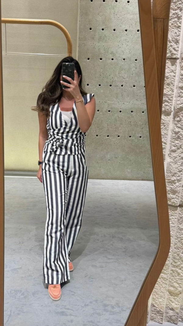 V Neckline Crossed Top - 32257