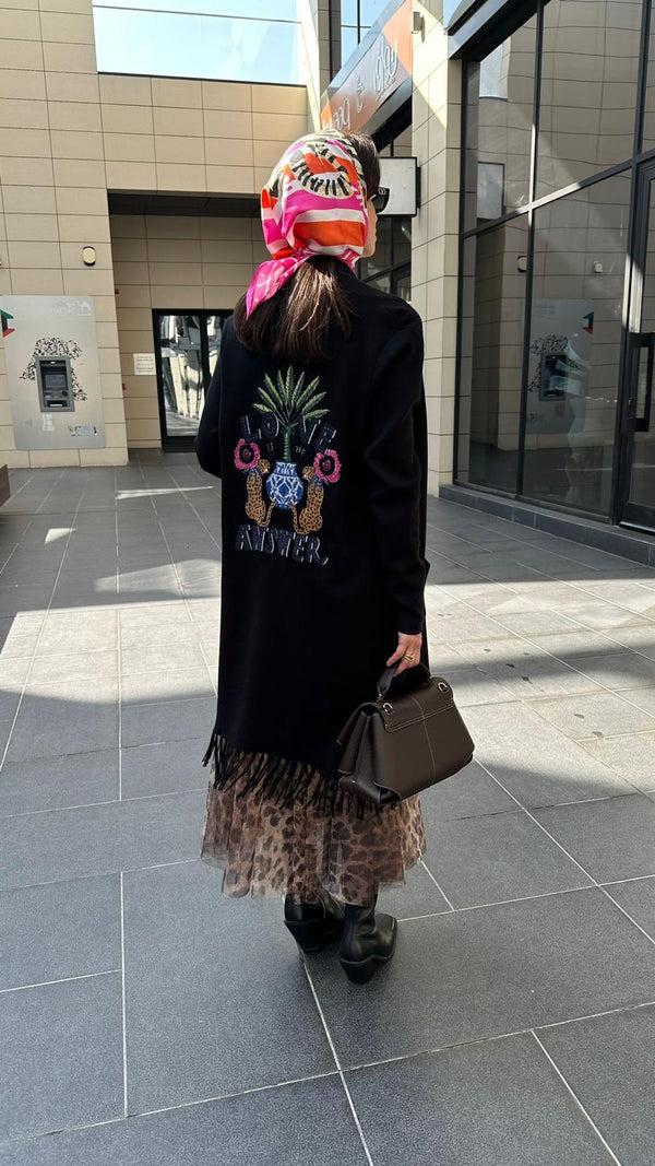 31943 (KNITWEAR CARDIGAN BLACK) سترة صوفية تريكو مع شراشيب سوداء