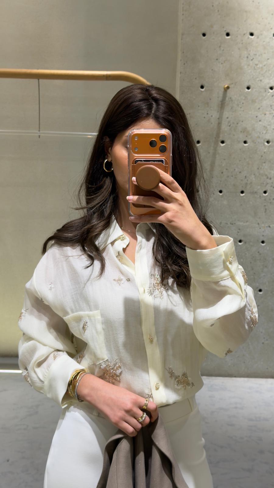 Layla Floral Embroidery Beads Oversized Shirt قميص واسع مطرز بالخرز والزهور - Brown Loft