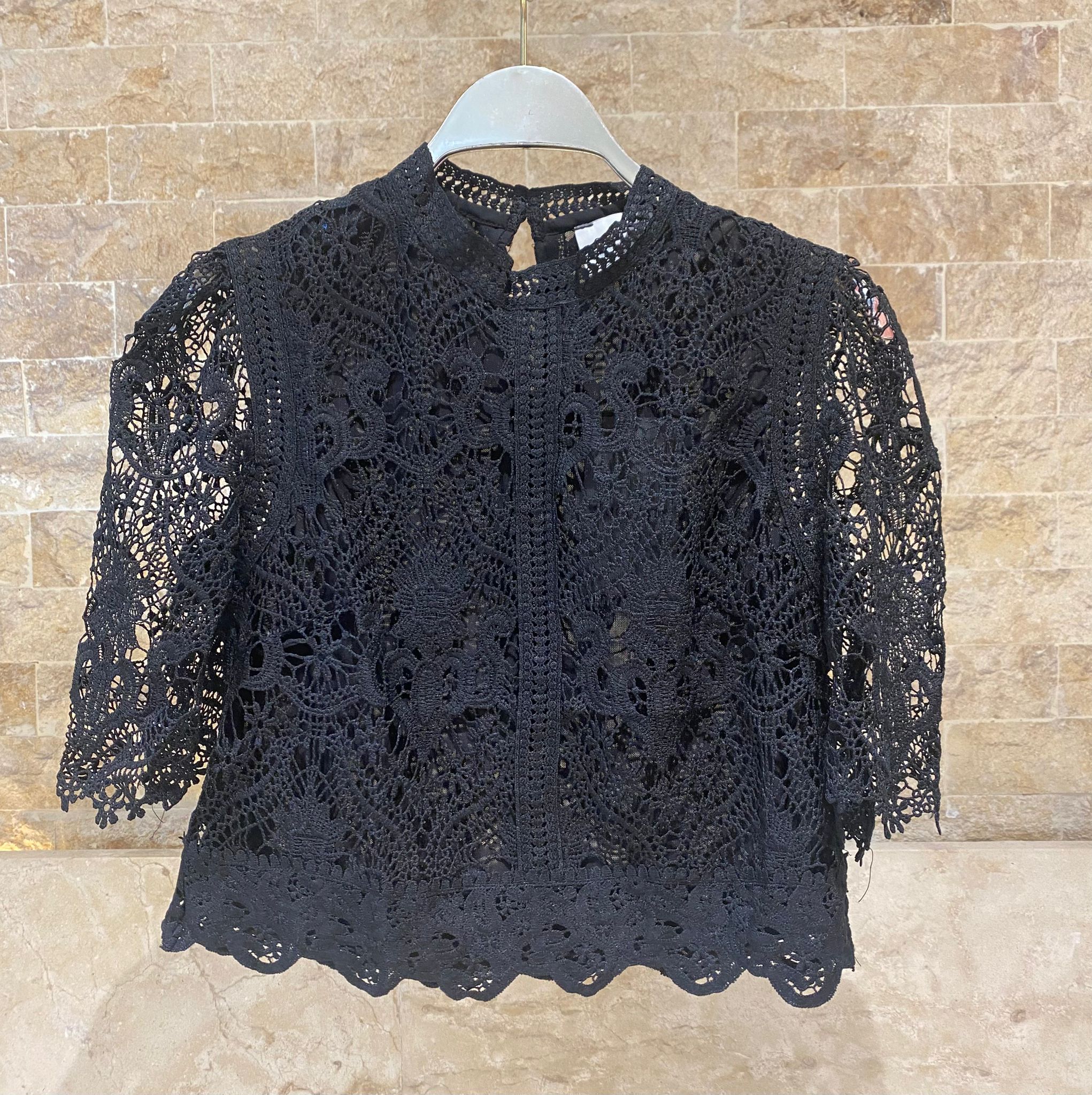 Cropped Floral Lace Top 80973