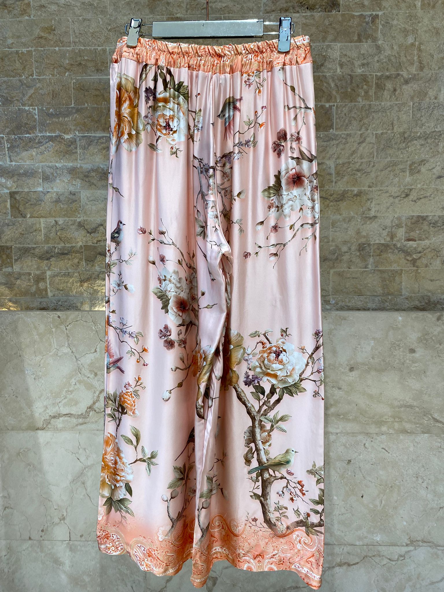 KD7607VS Floral Bird Print Satin Set - Brown Loft
