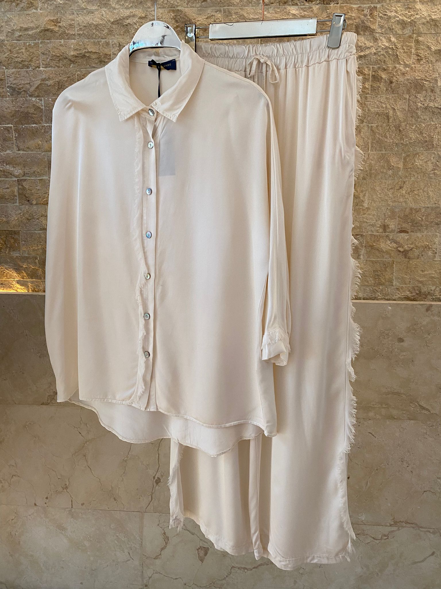 KD8607/05VS Satin Shirt and Pants قميص وبنطال من الساتان - Brown Loft