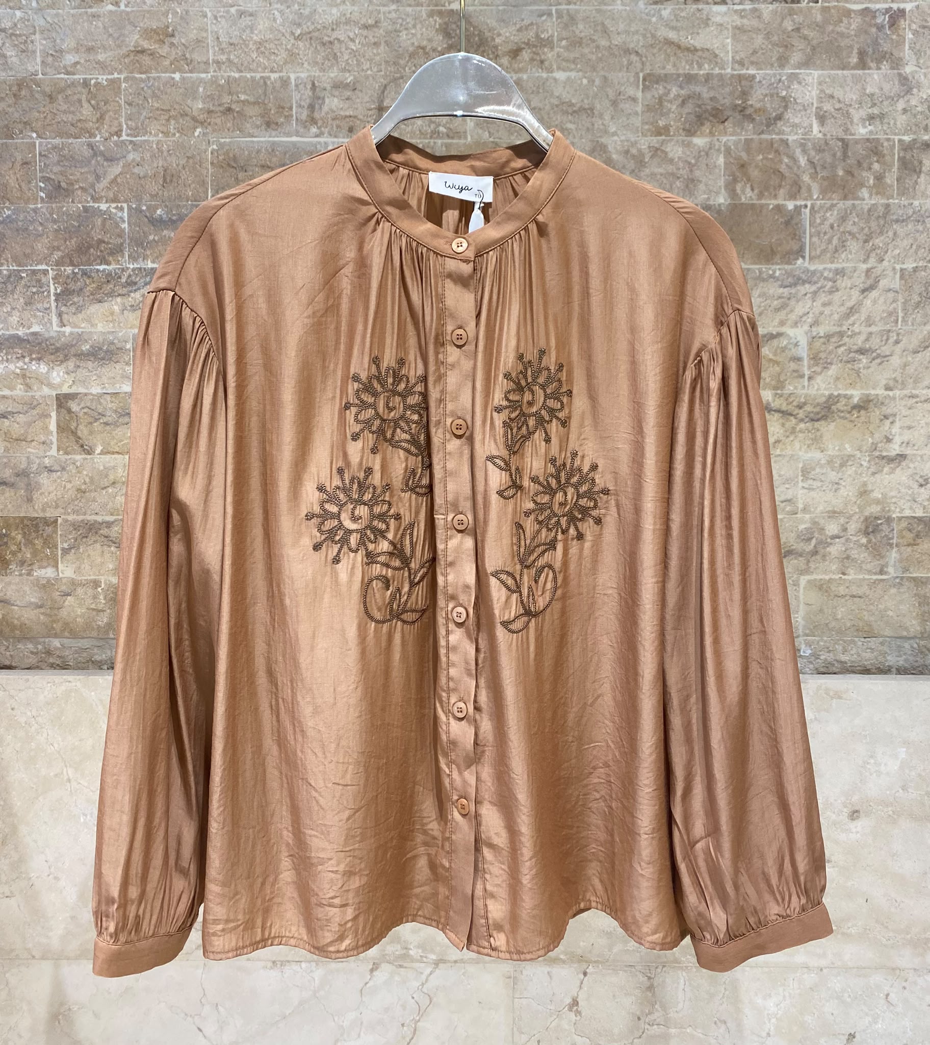 Embroidered Oversized Top CWQ6025