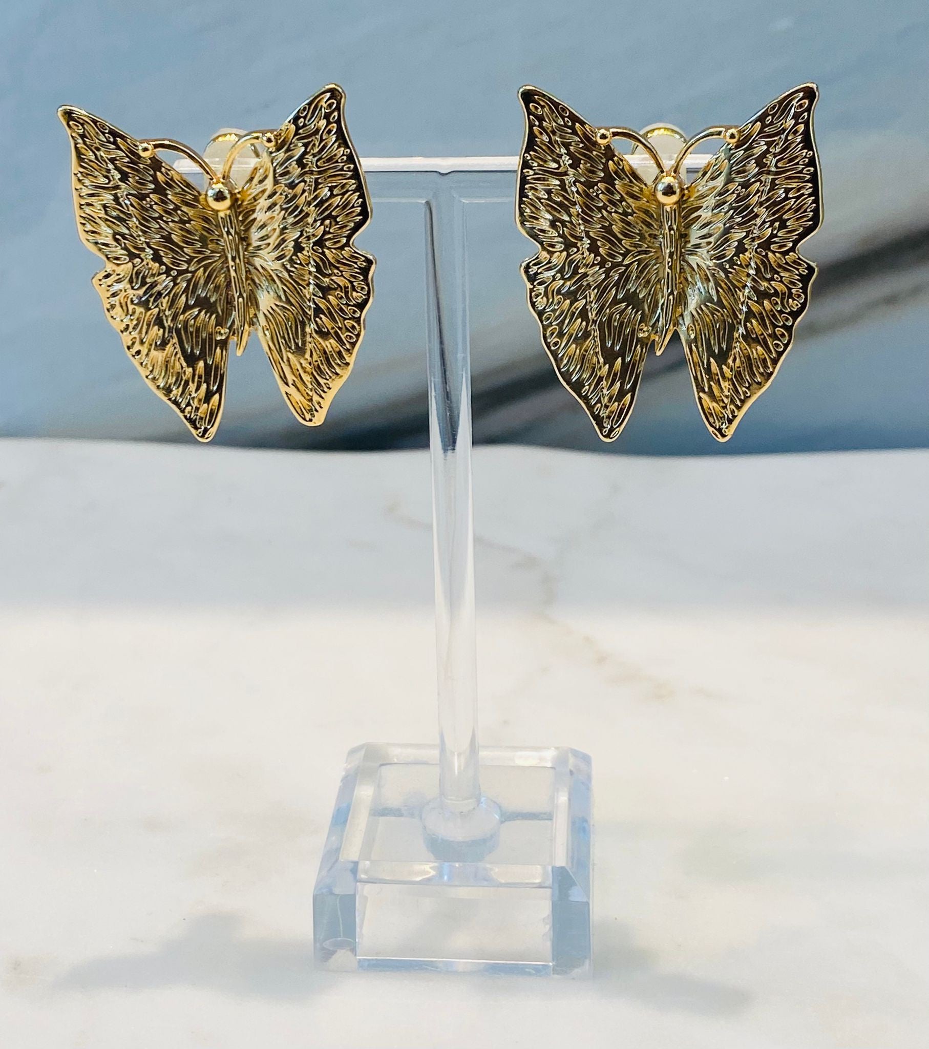 Xena Earrings أقراط الفراشة محكم