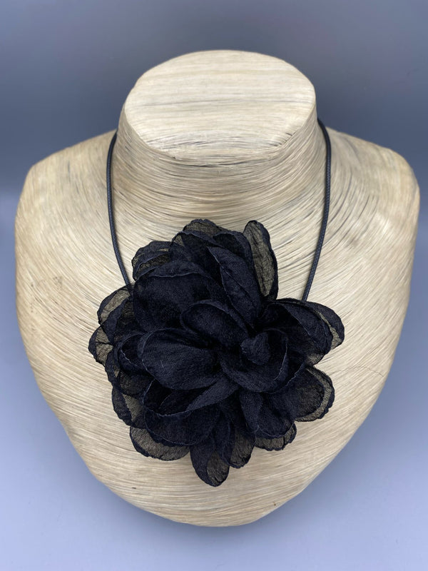 Flower Necklace/Bracelet - 43-9515