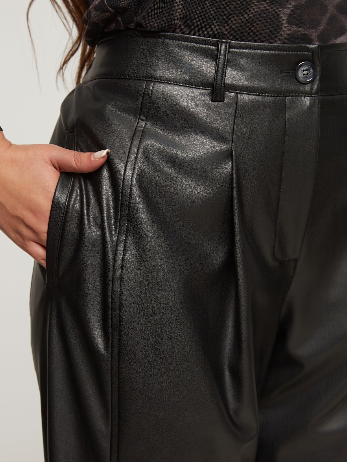 8401.2042 High Waist Faux Leather Pants - Brown Loft