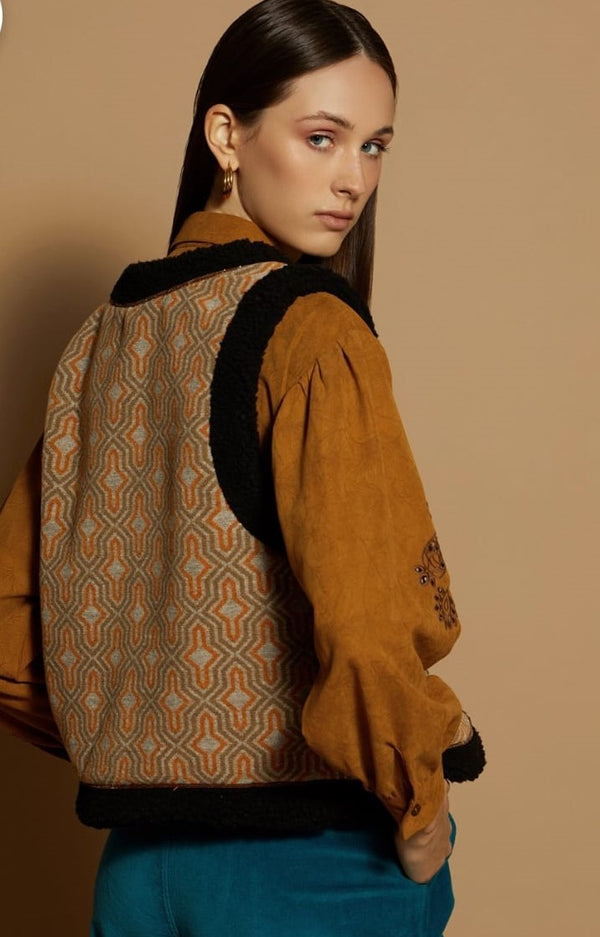 Geometric Printed Vest - M05J28