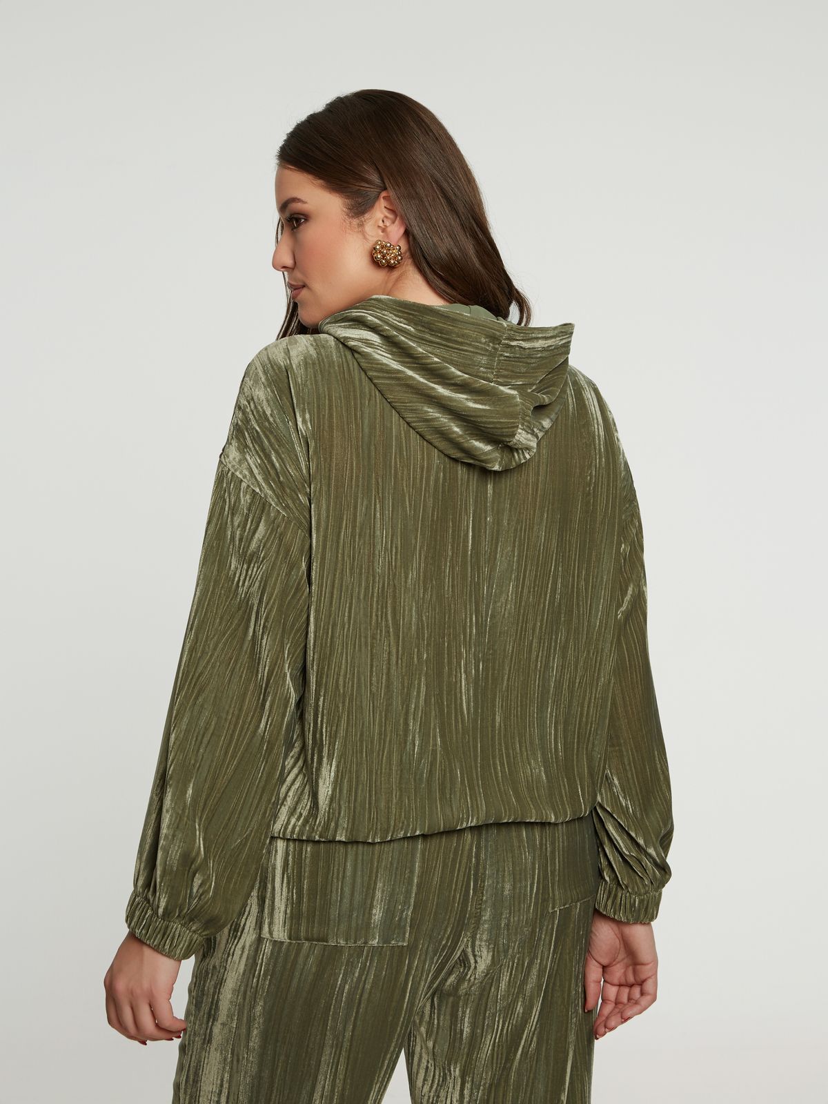 8401.4045 Hooded Crushed Velvet Oversized Jacket سترة كبيرة الحجم من المخمل المكسر بغطاء للرأس - Brown Loft