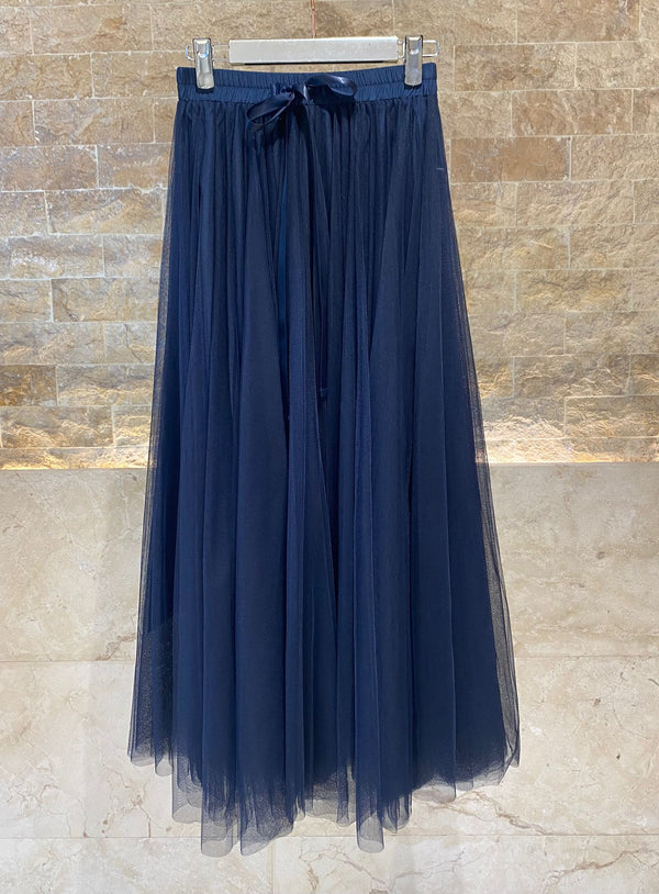 08077 Long Tulle Skirt تنورة تول طويلة