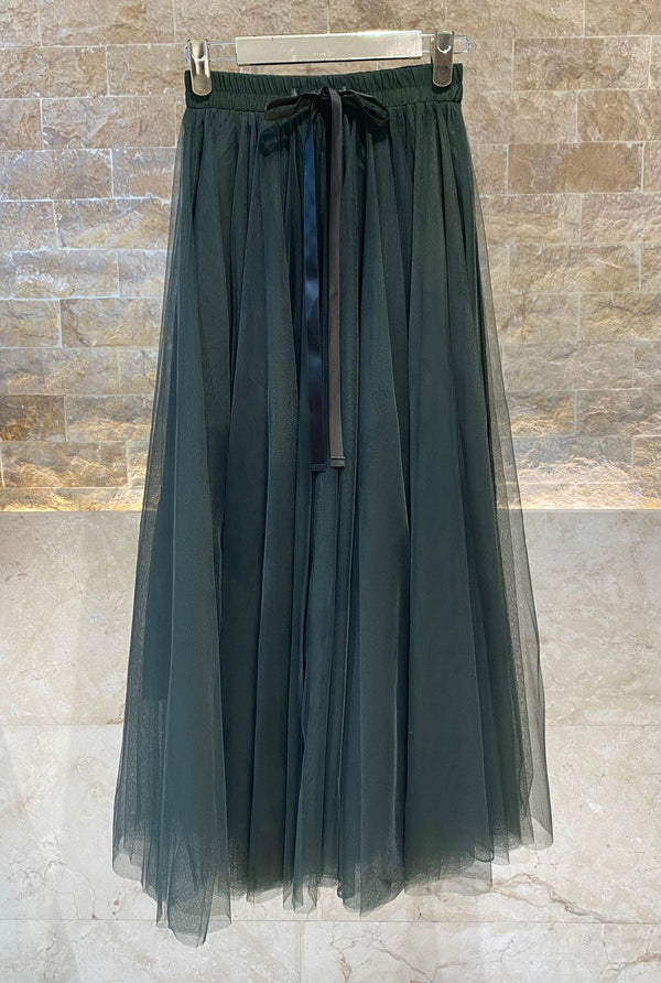 08077 Long Tulle Skirt تنورة تول طويلة