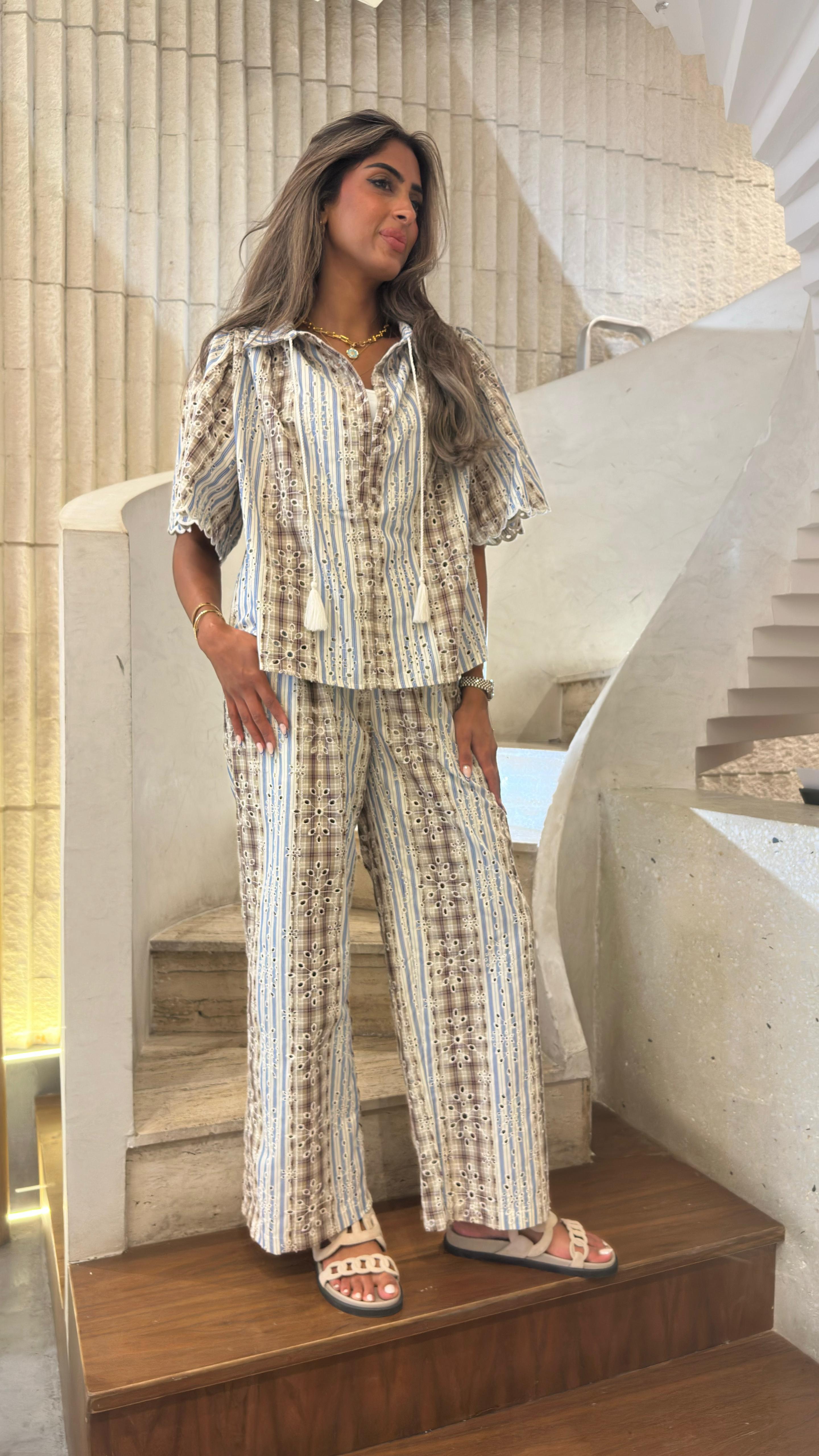 Nickita/Aude Eyelet Embroidery Top and Pants بلوزة وبنطال مطرزان بفتحات معدنية - Brown Loft