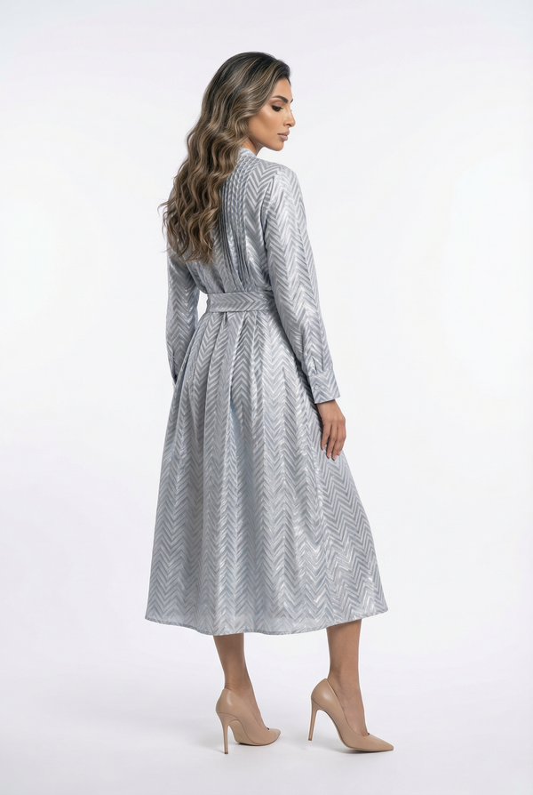 فستان مزين بأزرار متعرجة - 122