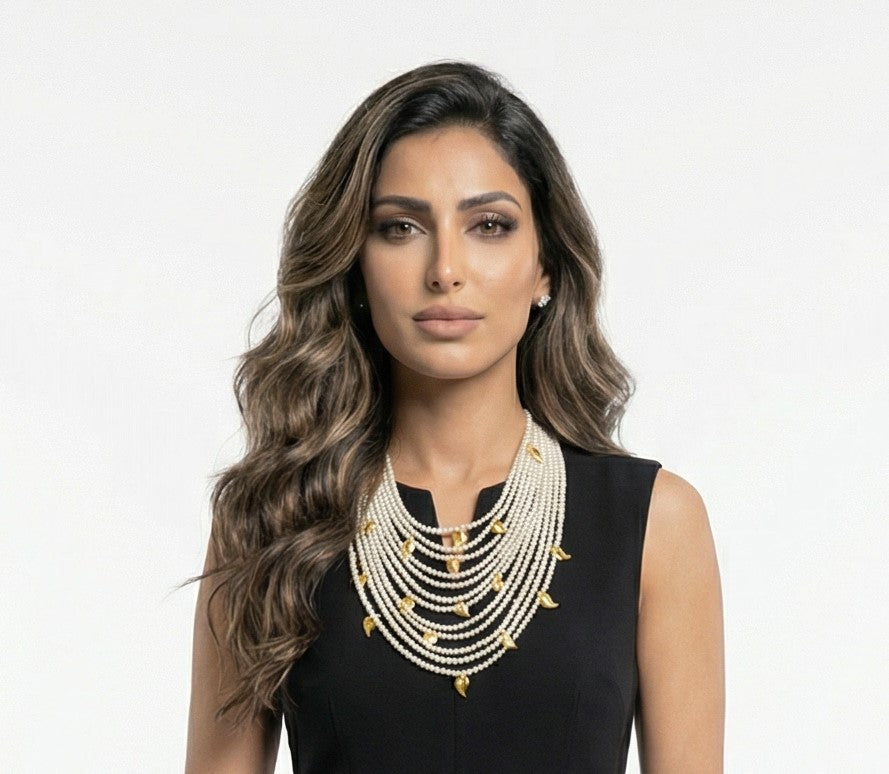 MOD 17 Multi Layered Pearl Short Necklace قلادة قصيرة متعددة الطبقات من اللؤلؤ