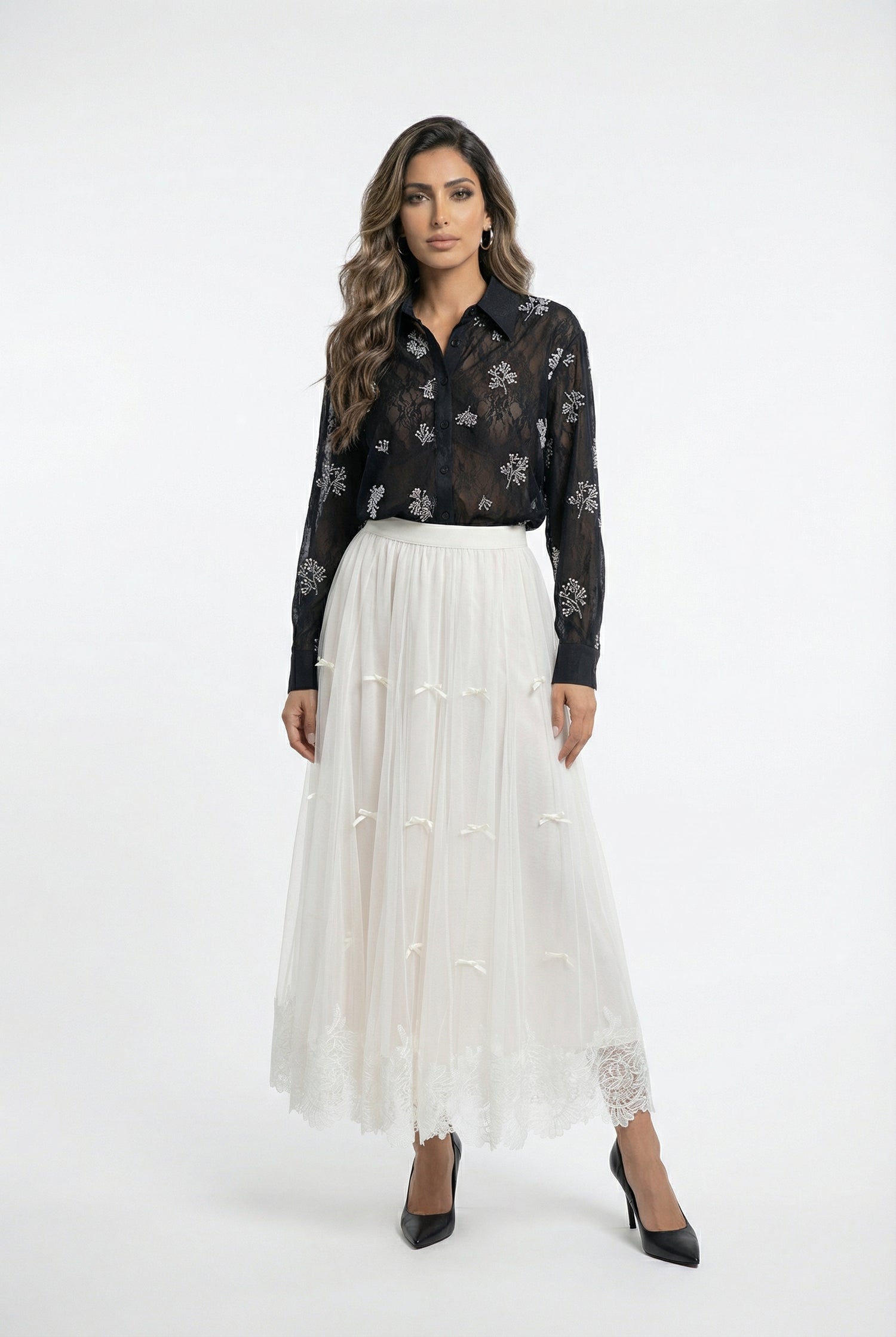 Jessy Beads/Pearls Detailed Sheer Shirt قميص شفاف مزين بالخرز/اللؤلؤ - Brown Loft