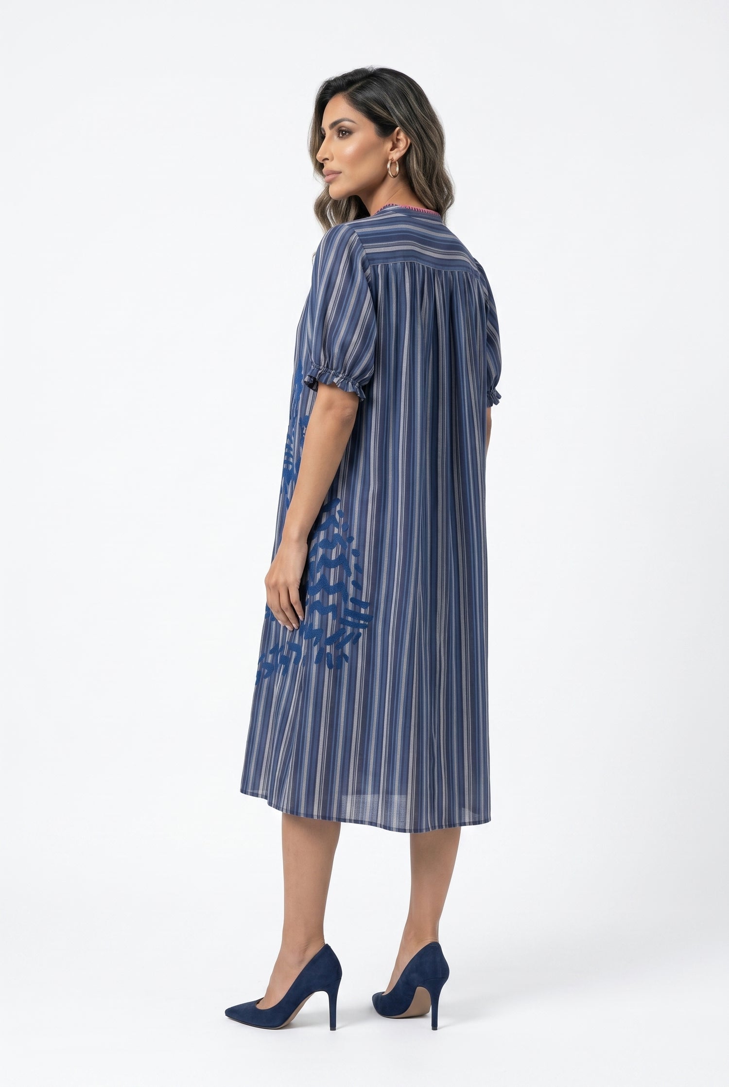 Mae Rayures Embroidered Stripes Long Dress فستان طويل مخطط مطرز - Brown Loft
