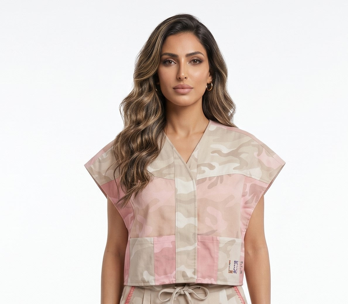 Iris Camouflage Patterned Oversized Sleeveless Jacket جاكيت بدون أكمام بنقشة مموهة وواسع - Brown Loft