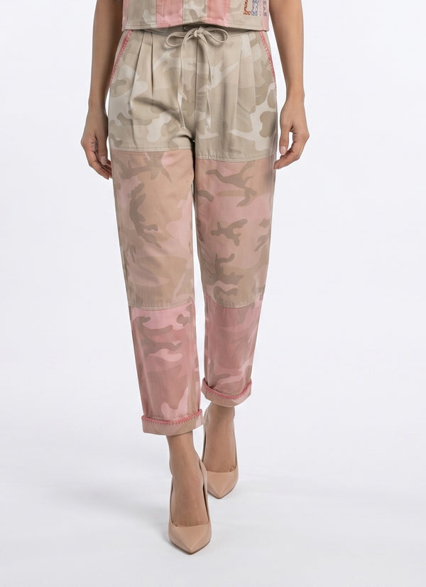 Angele Multi-Tone Camouflage Patterned Pants بنطال بنقشة تمويه متعددة الألوان