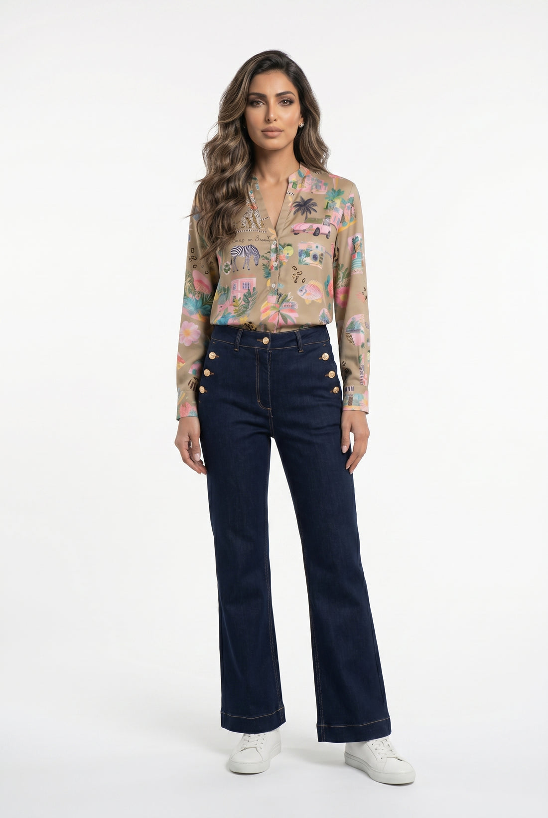 33551 Round V Neck Three Buttoned California Print Cotton Shirt