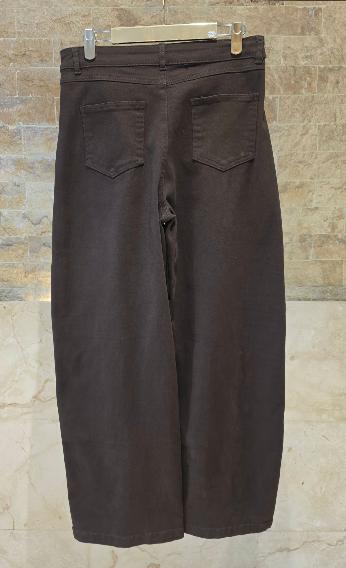 Button-Detail Wide-Leg Jeans JM22852