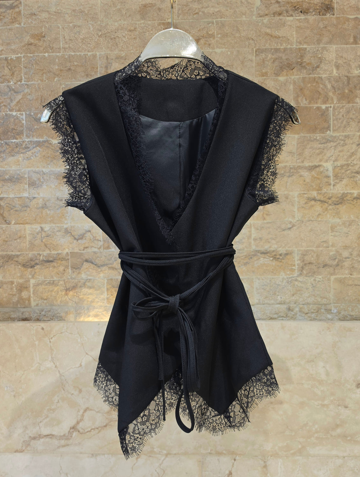 Single Snap Buttoned Sleeveless Vest JM33611