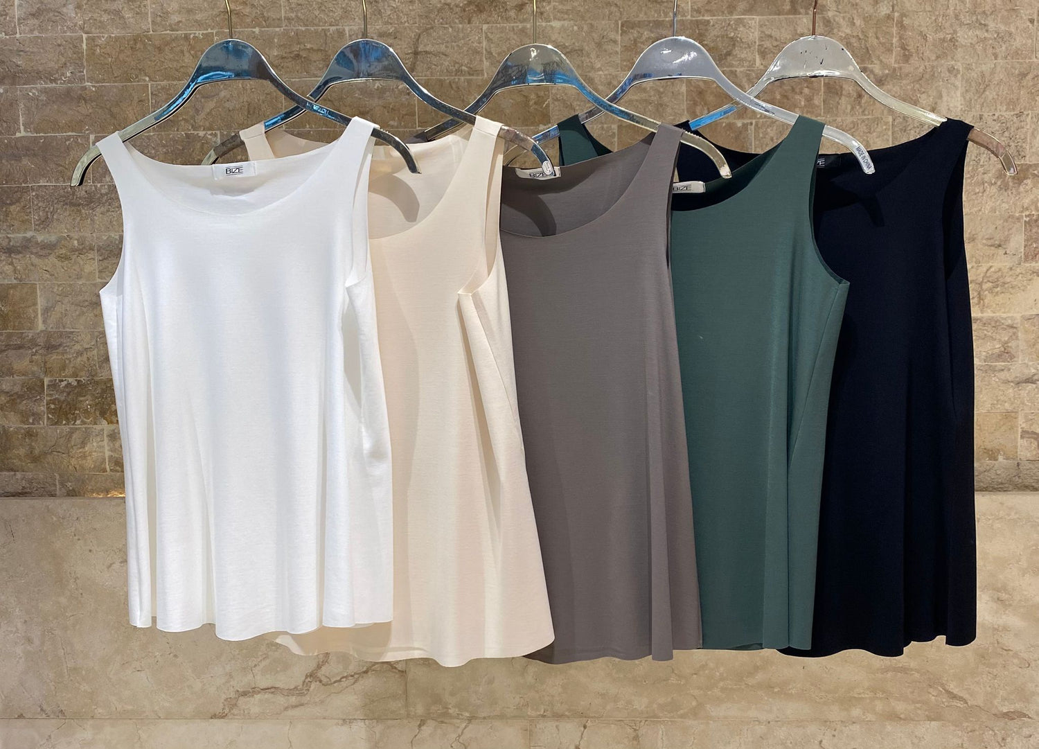 26SS-BZ892 Sleeveless Tank Top - Brown Loft