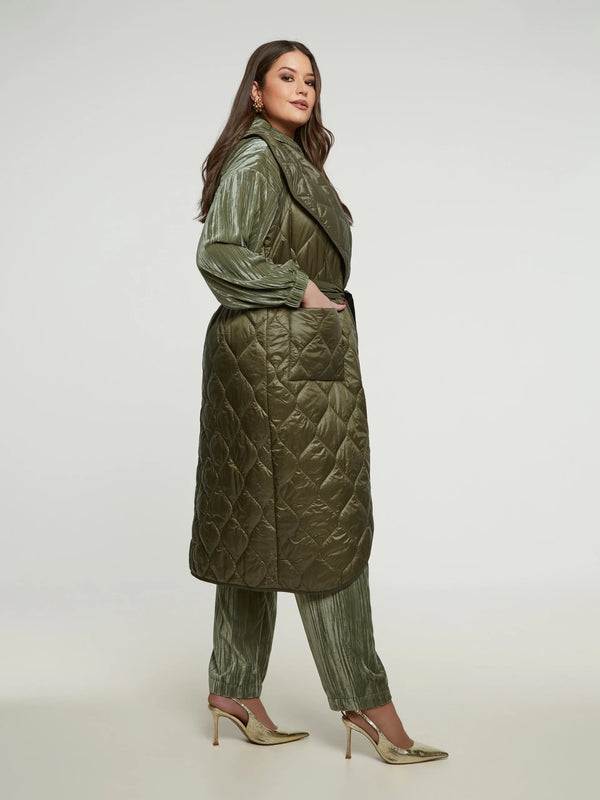 8401.3024 Wide Collared Puffer Vest سترة منتفخة ذات ياقة واسعة