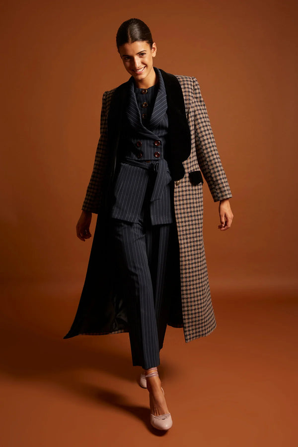 Gaspari معطف منقوش من المخمل بياقة مربعة