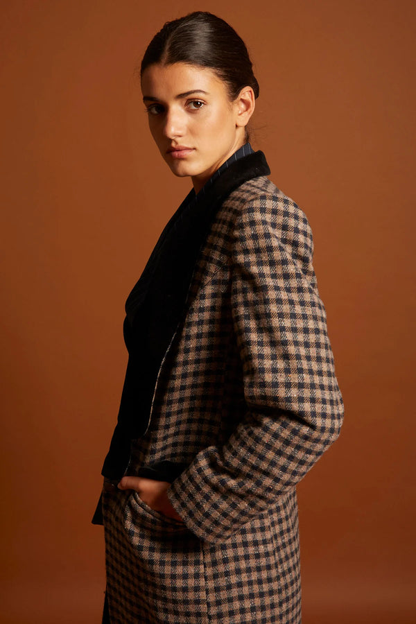 Gaspari معطف منقوش من المخمل بياقة مربعة