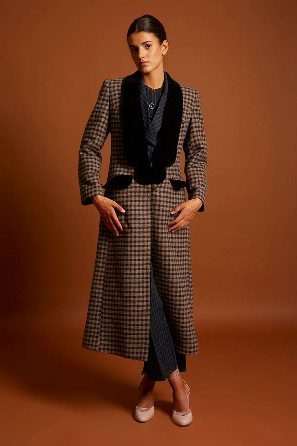 Gaspari معطف منقوش من المخمل بياقة مربعة