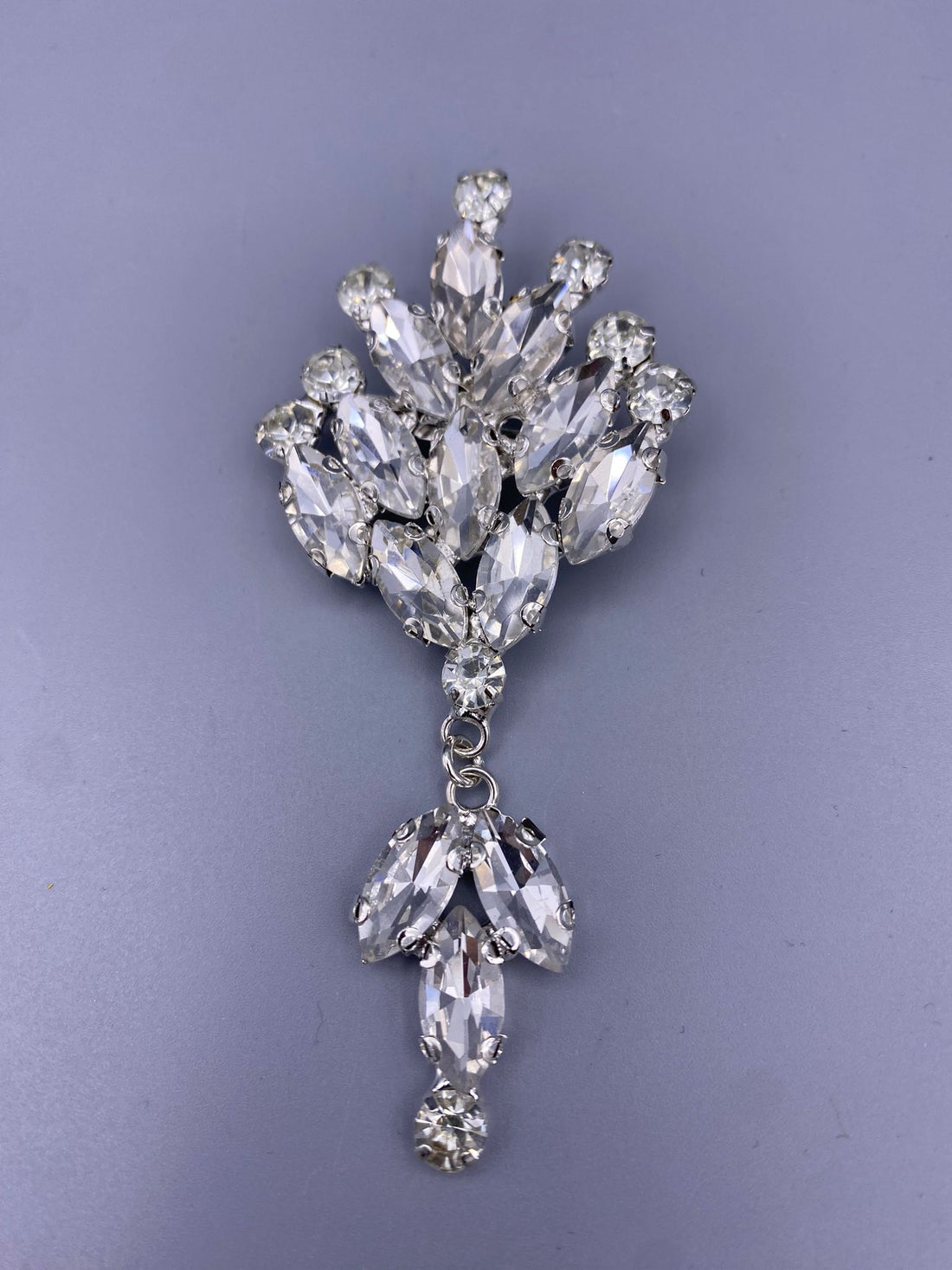 44-4035 Rhinestone Pin Broche - Brown Loft