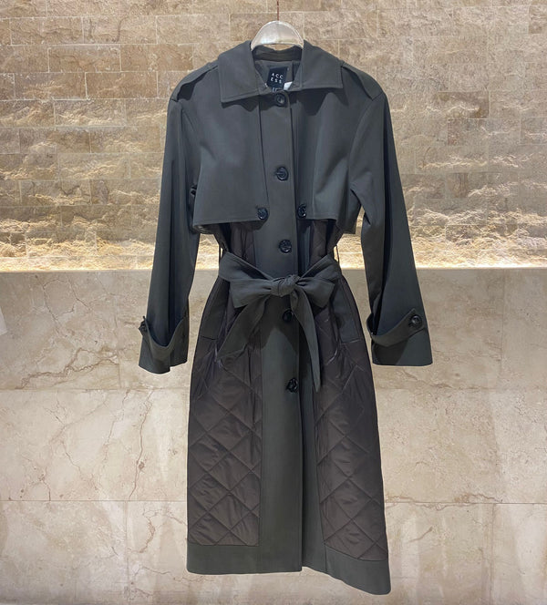 44-9008 Trench Coat with Quilted Details معطف واق من المطر مع تفاصيل مبطن