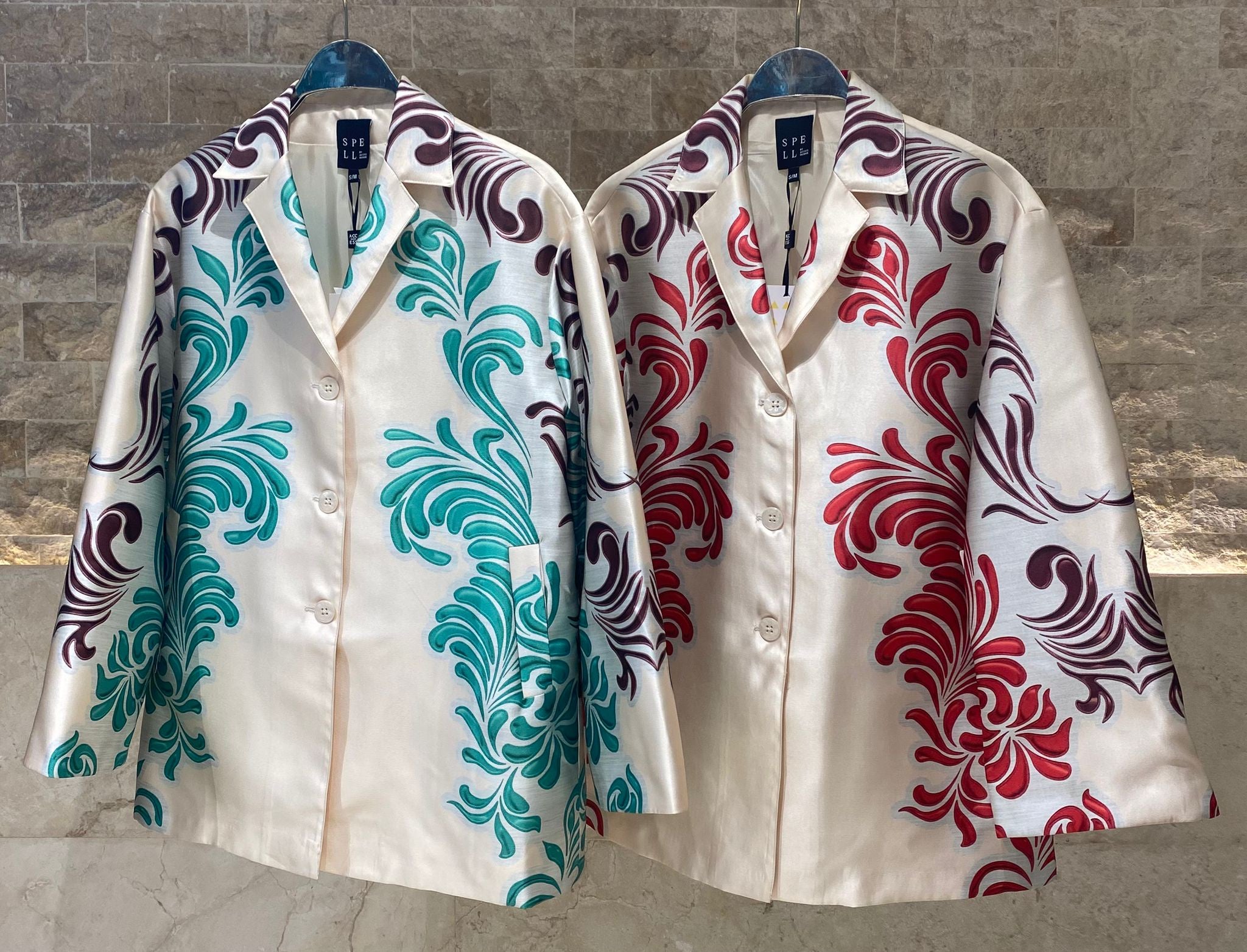 53-1012 Oversized Printed Jacket سترة مطبوعة كبيرة الحجم - Brown Loft
